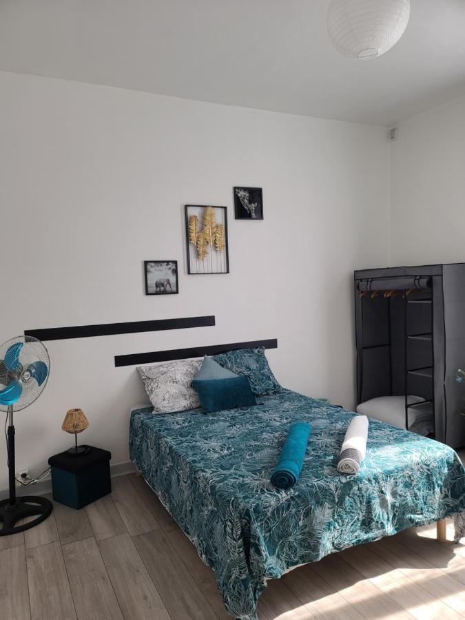 Le Teil Appartement Duplexe De 1 A 4 Chambres Privees Dans Maison מראה חיצוני תמונה
